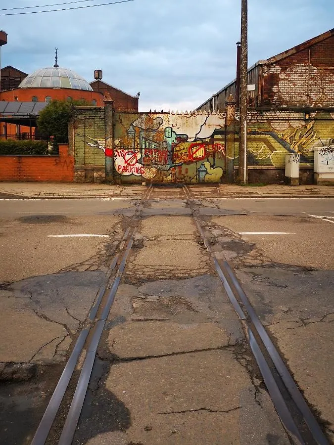 Homestay Ghostel 1St: Alternative Arts Experience for Creative Minds Charleroi